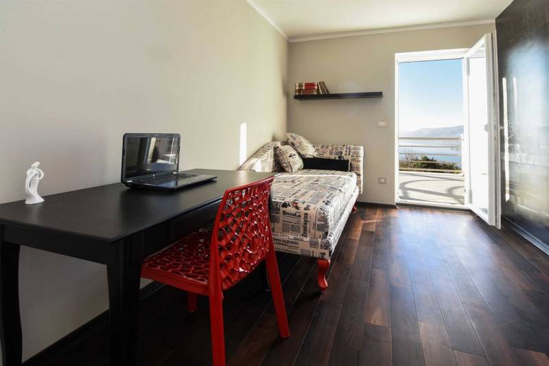 Villa Luminosa with Heated Pool Rijeka