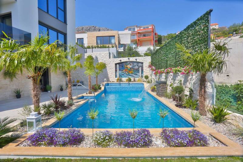Luxury Villa Fresca with Pool Split
