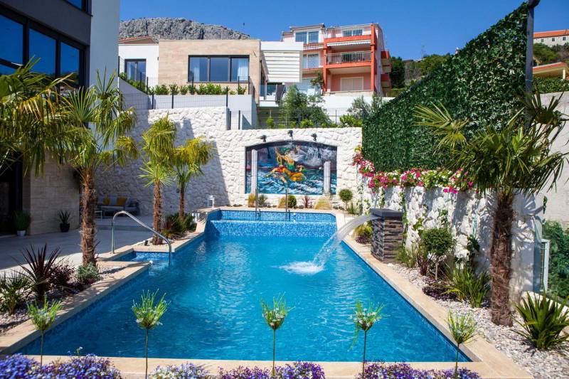 Luxury Villa Fresca with Pool Split