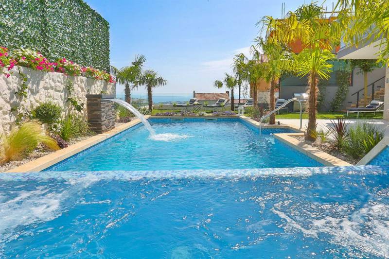 Luxury Villa Fresca with Pool Split
