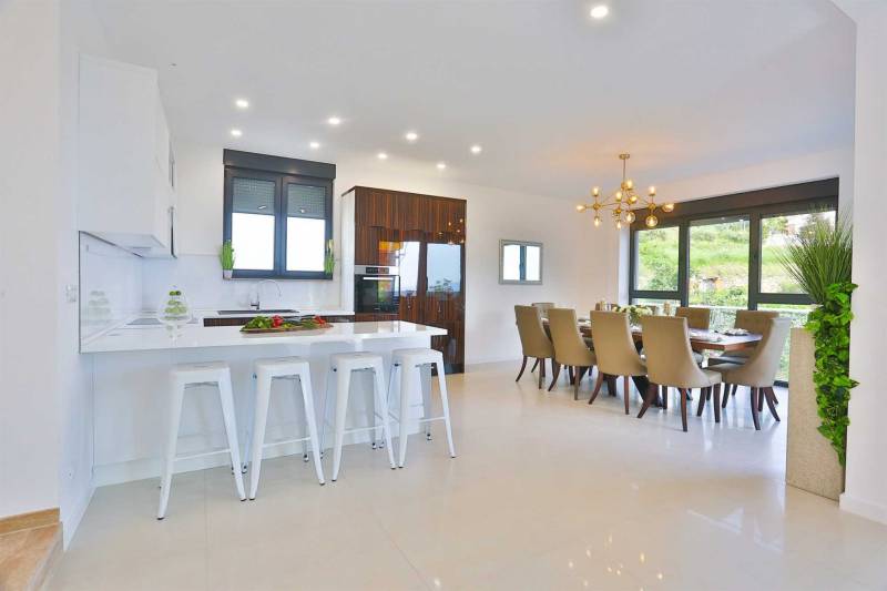 Luxury Villa Fresca with Pool Split
