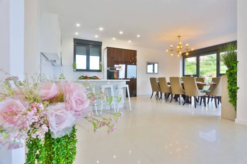 Luxury Villa Fresca with Pool Split