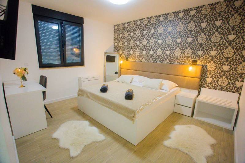 Luxury Villa Fresca with Pool Split