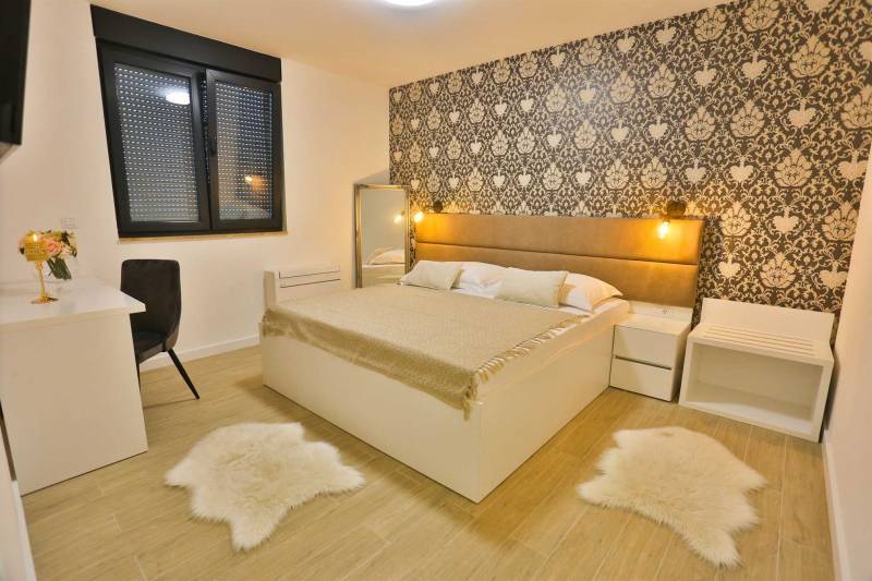 Luxury Villa Fresca with Pool Split