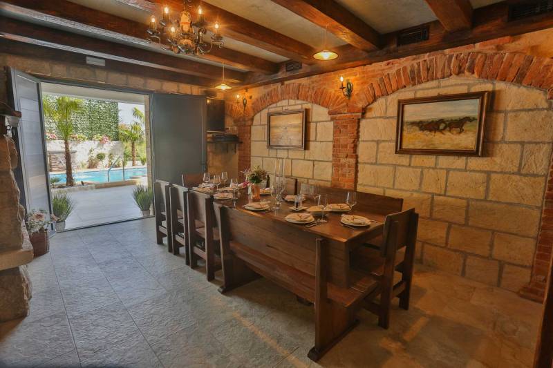 Luxury Villa Fresca with Pool Split