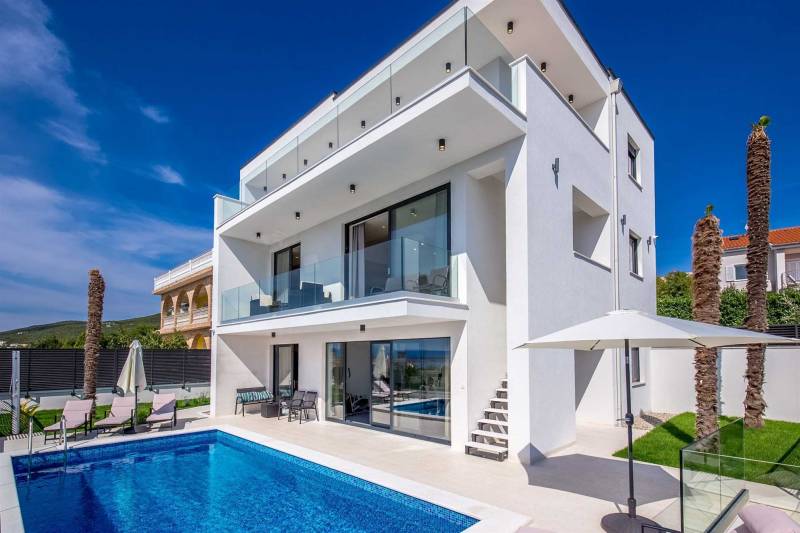 Villa Royal View with Pool Crikvenica