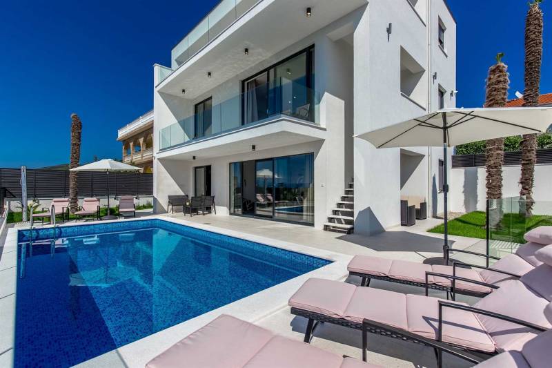 Villa Royal View with Pool Crikvenica