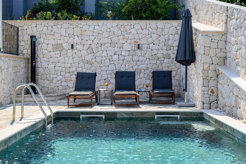 Villa Creativa mit beheiztem Pool Brač