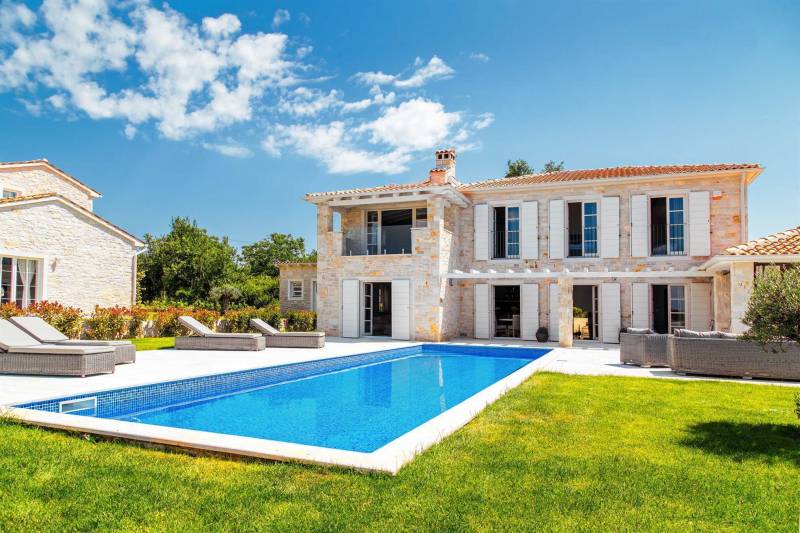 Villa Josephine with Pool for Rent in Istria