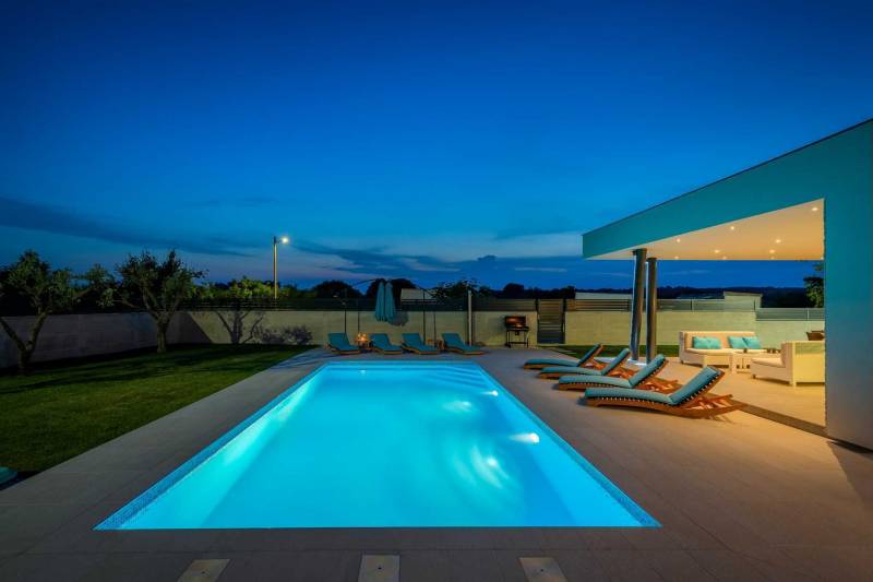 Villa Bambina mit beheiztem Pool Pula