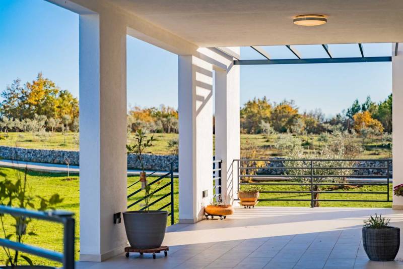 Villa Labyrinth med Basseng Pula