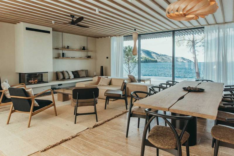 Luxury Villa Bay with Heated Pool