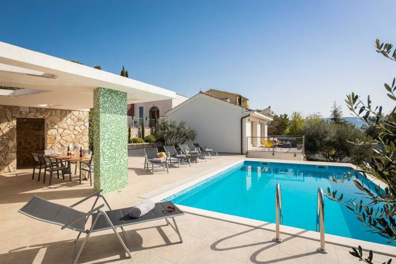 Villa Tela mit Pool Šibenik