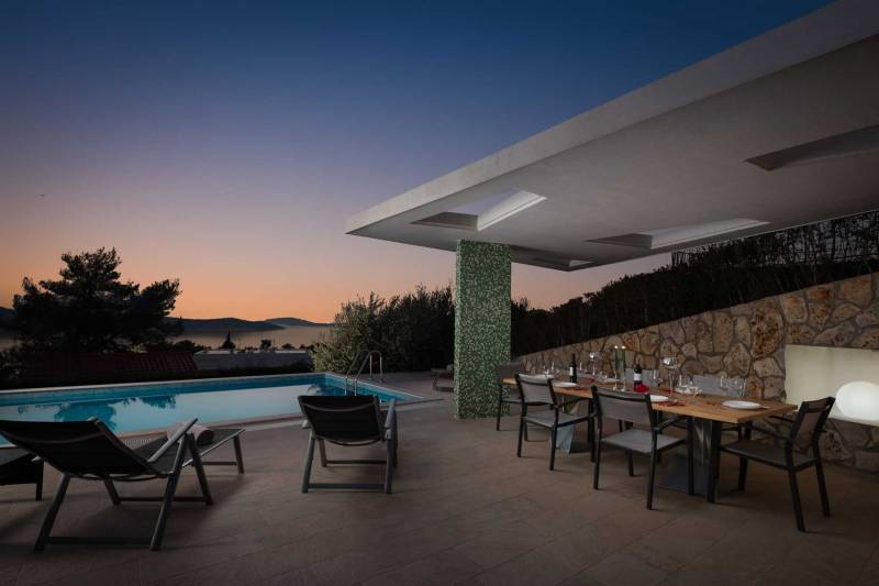 Villa Tela mit Pool Šibenik