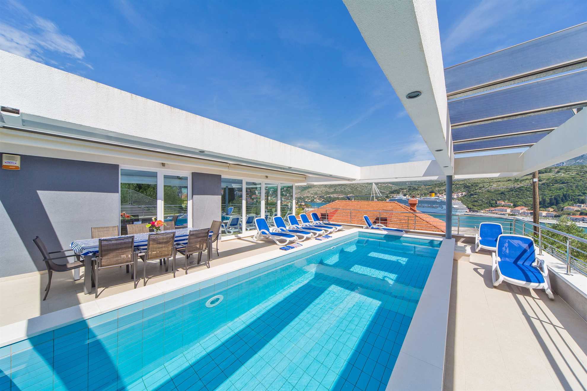 Villa Marinera with Pool