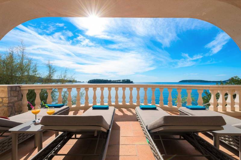 Villa Rosemary with Pool