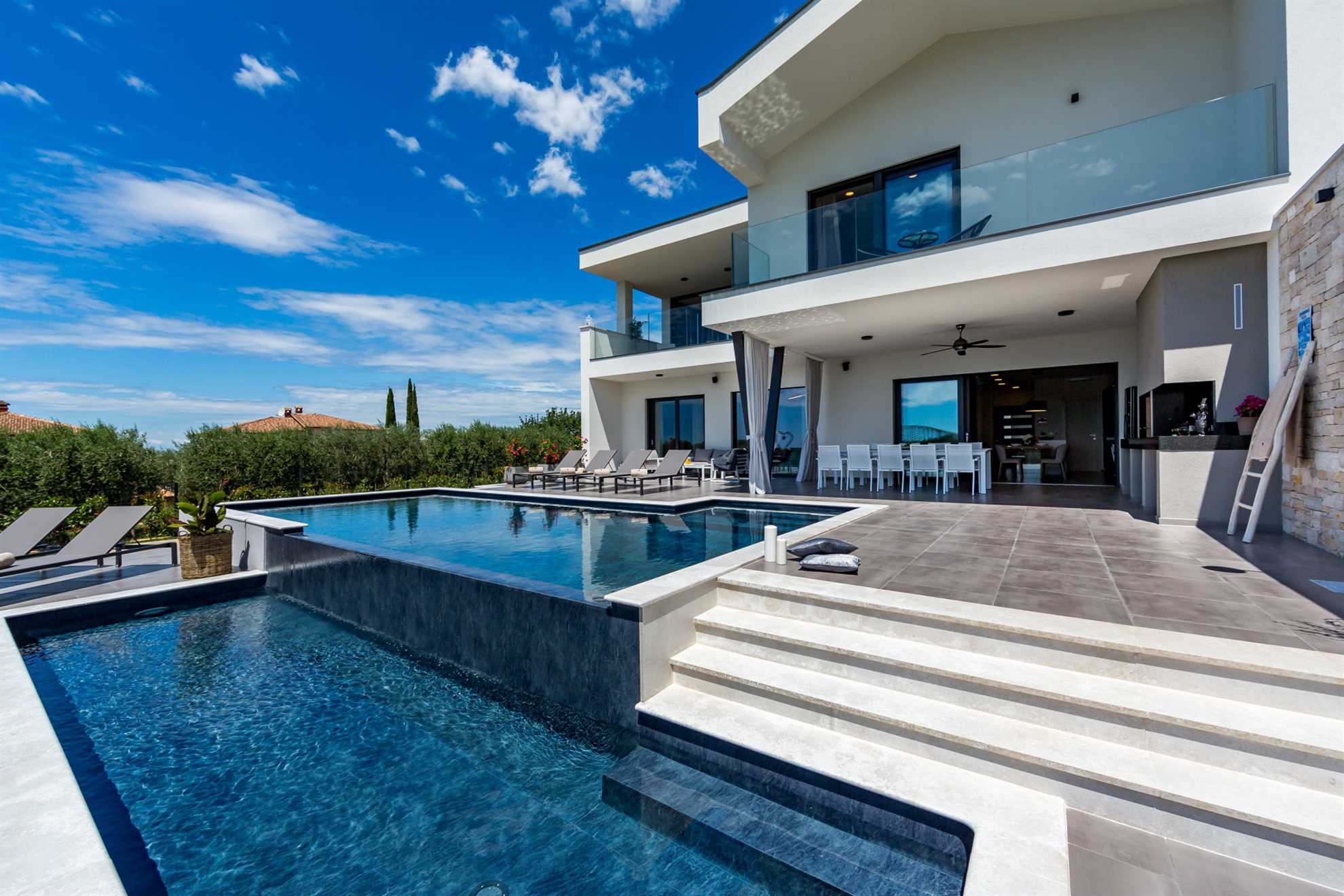 Luxury Villa Callisto with Pool