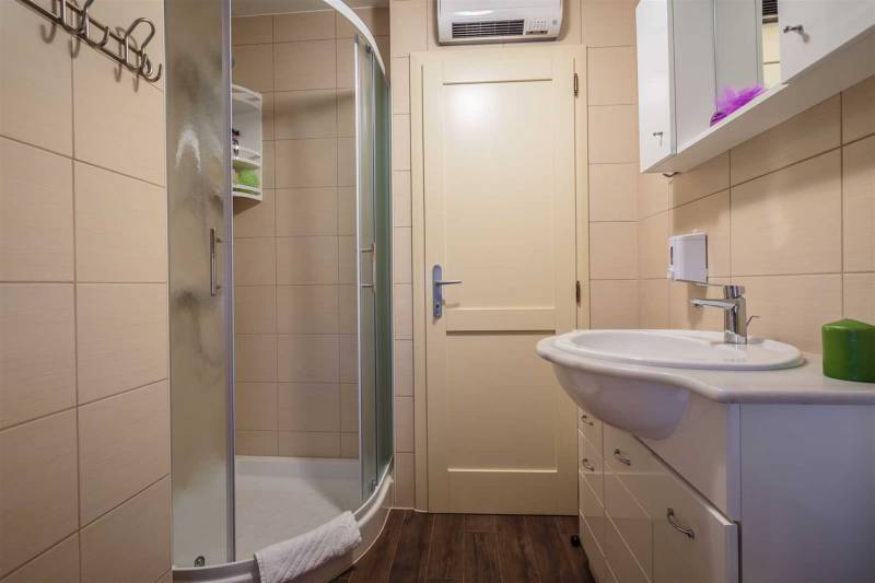 Holiday Home Rosette with Jacuzzi Poreč