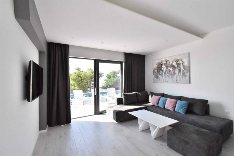 Villa Novella with Heated Pool Makarska
