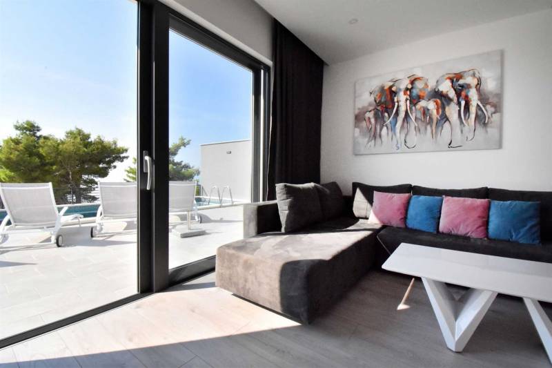 Villa Novella with Heated Pool Makarska