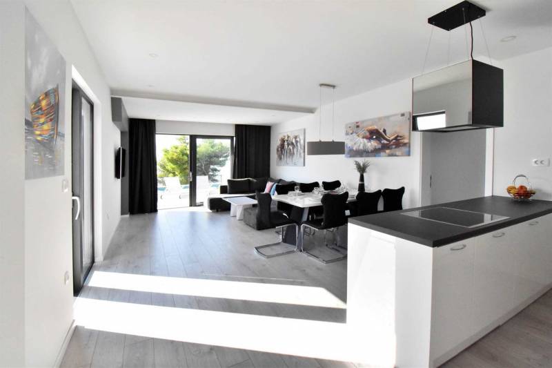 Villa Novella with Heated Pool Makarska