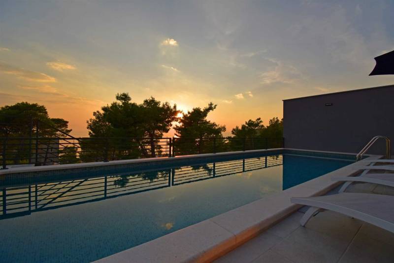 Villa Novella with Heated Pool Makarska
