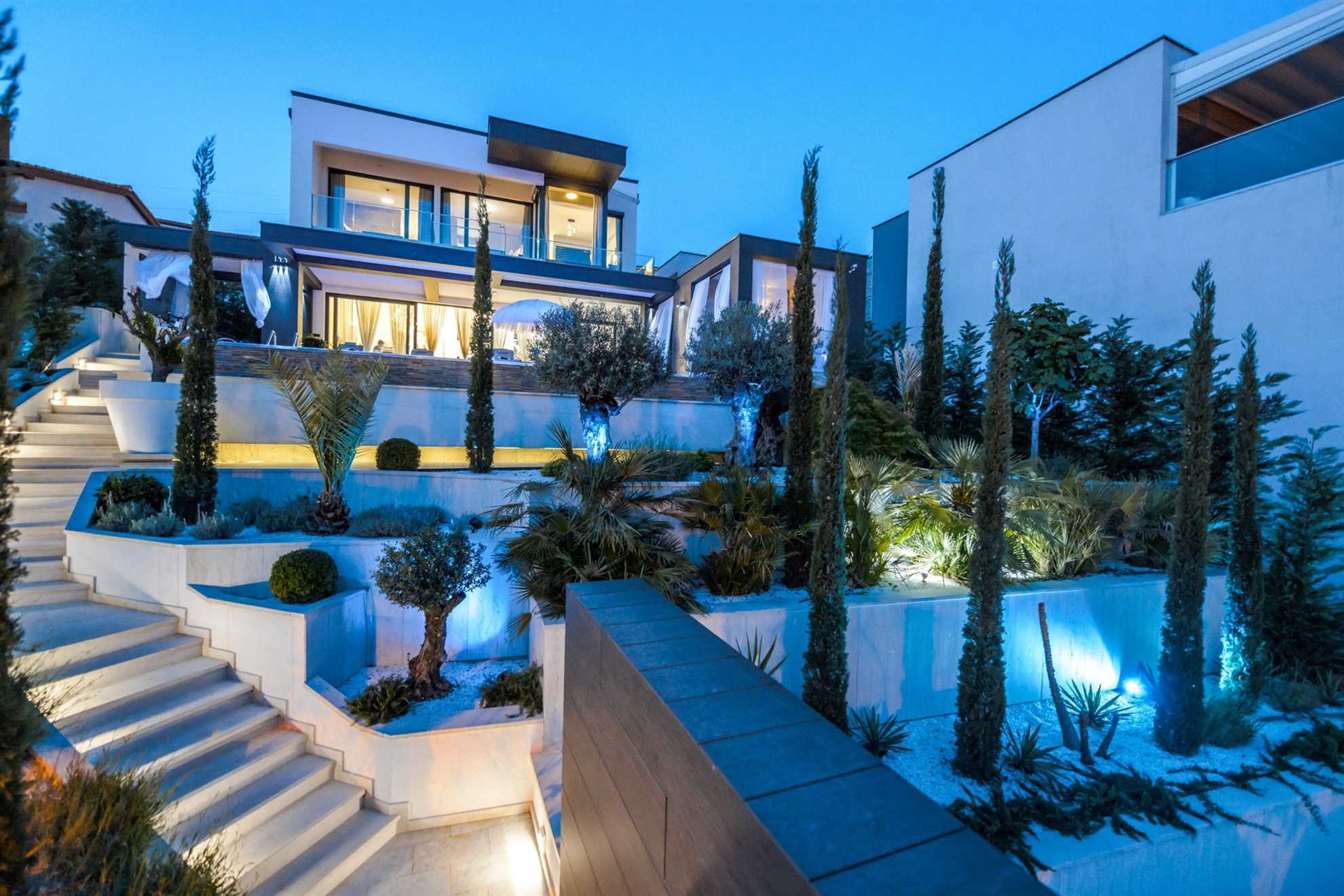 Luxury Villa Brilliance with Pool