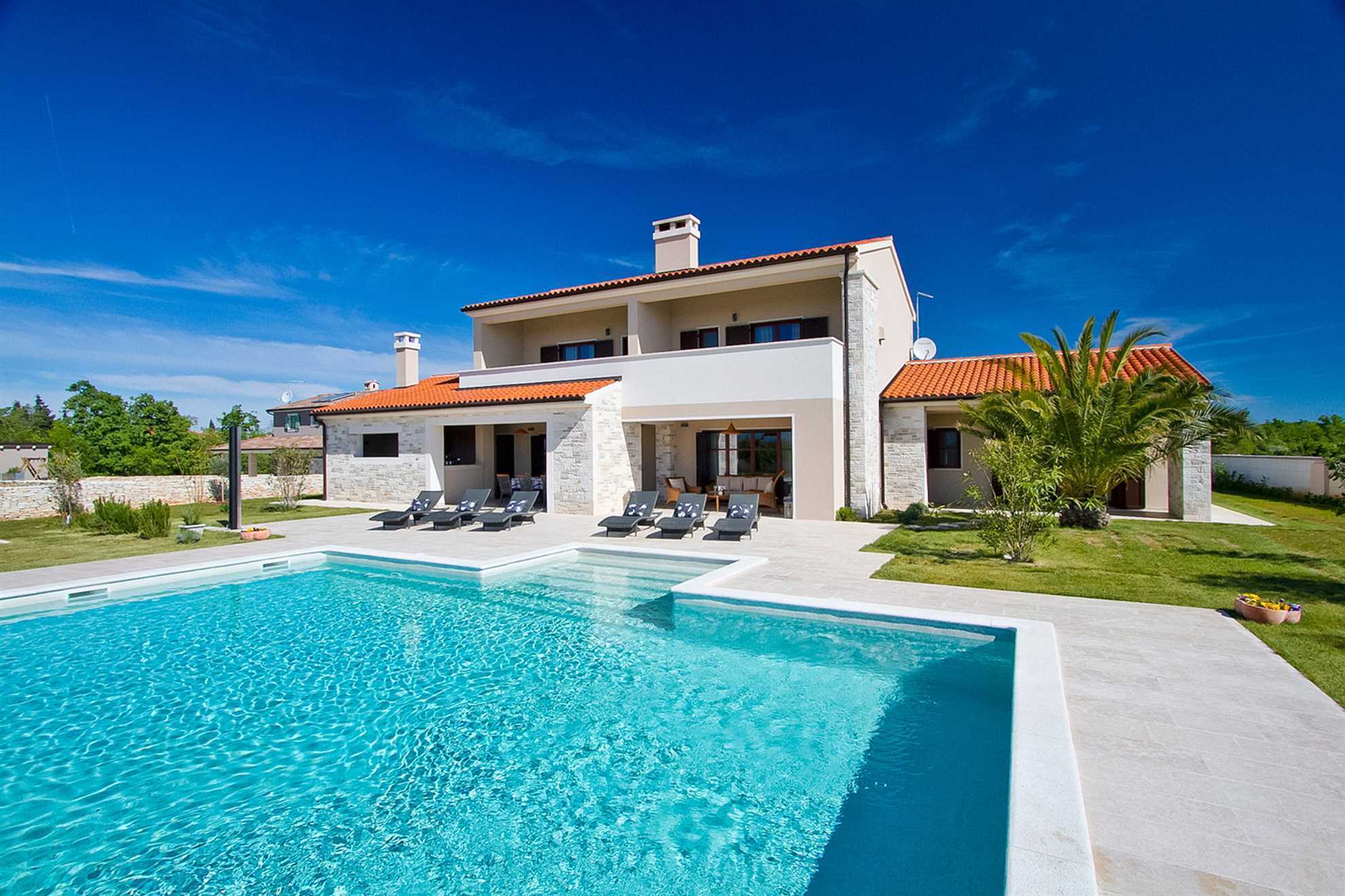 Villa Passion with Pool