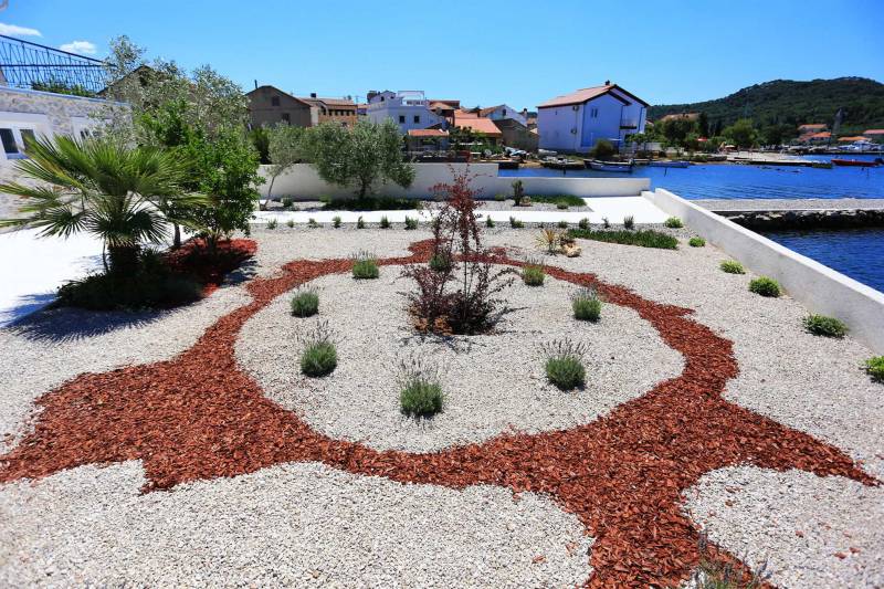 Holiday Home Solis with Pool Ugljan
