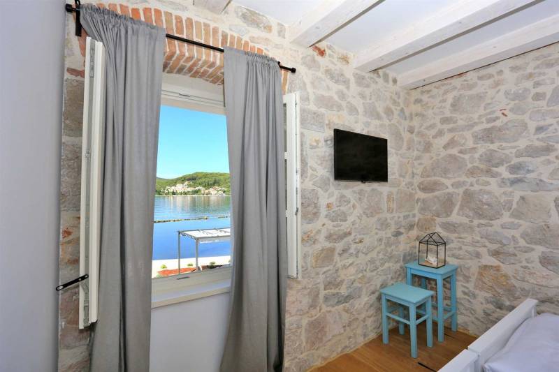 Holiday Home Solis with Pool Ugljan