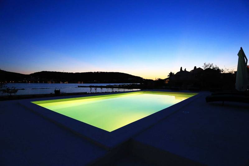 Holiday Home Solis with Pool Ugljan