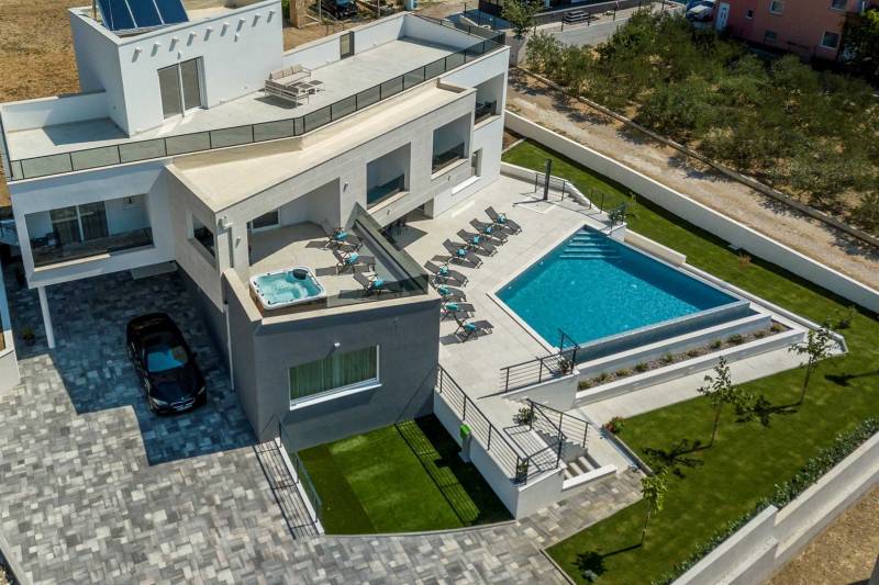 Villa Storia with Pool Split