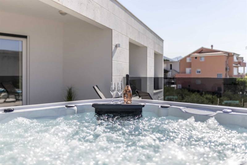 Villa Storia with Pool Split