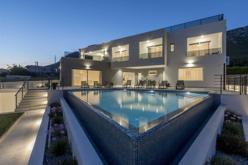 Villa Storia with Pool Split