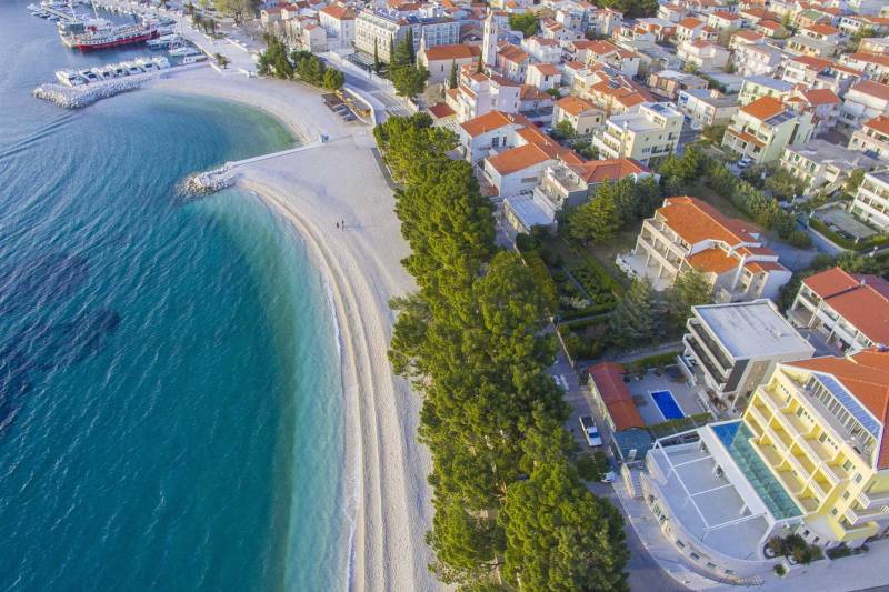 Villa Sea Fairy with Pool for Rent in Baska Voda near Makarska, Croatia