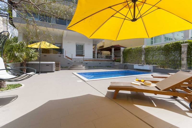 Villa Sea Fairy with Pool Makarska