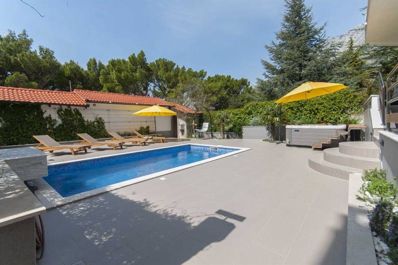 Villa Sea Fairy with Pool Makarska