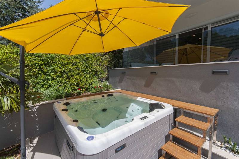 Villa Sea Fairy with Pool Makarska