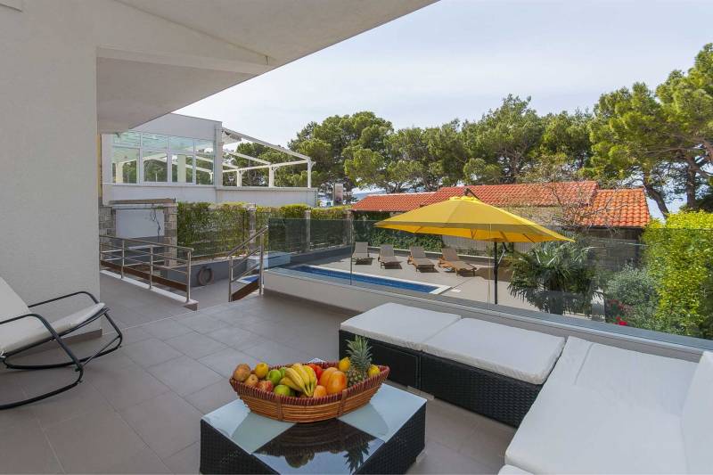 Villa Sea Fairy with Pool Makarska