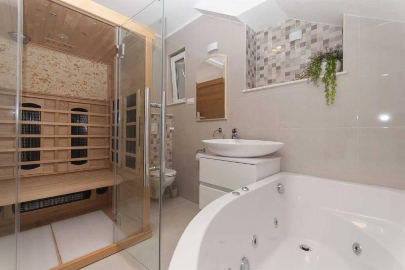 Villa Sea Fairy with Pool Makarska