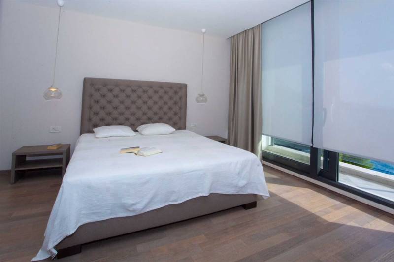 Beachfront Villa Costabella with Pool Makarska