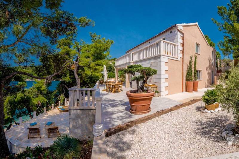 Luksuzna Vila Dreamcatcher s Infinity Bazenom Brač