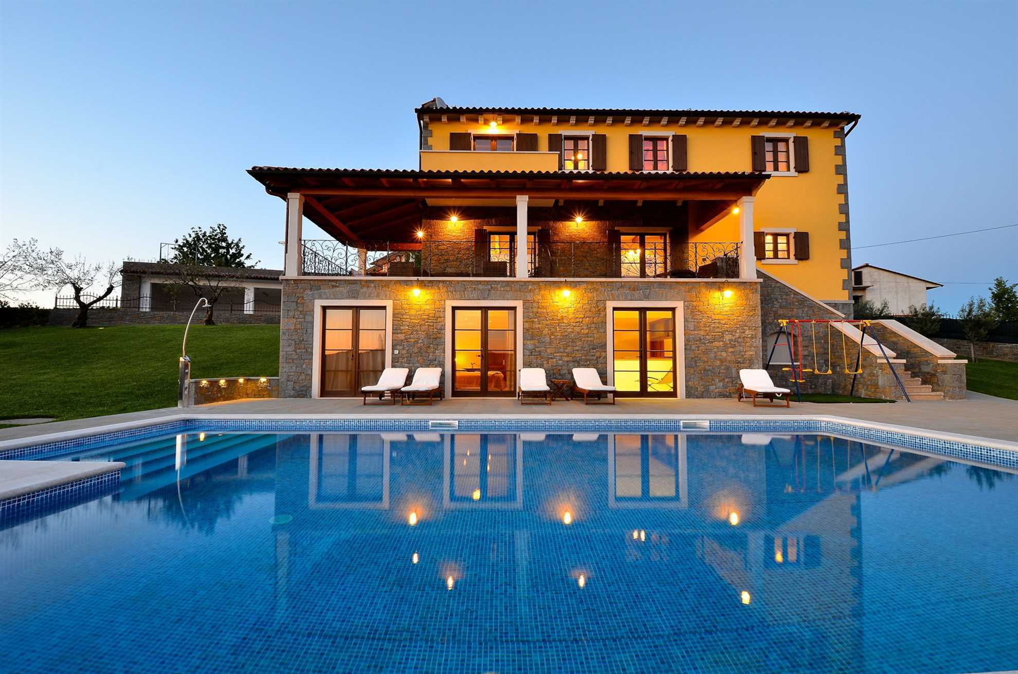 Villa Master with Pool