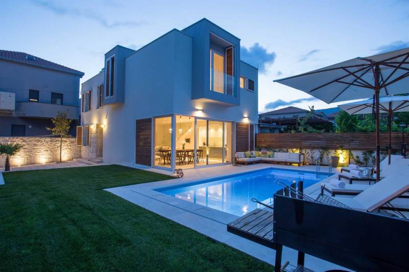 Villa La Idea med oppvarmet basseng til leie i Trogir-området, Kroatia