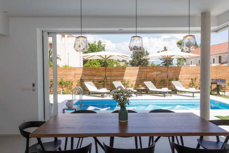 Villa La Idea with Heated Pool Trogir