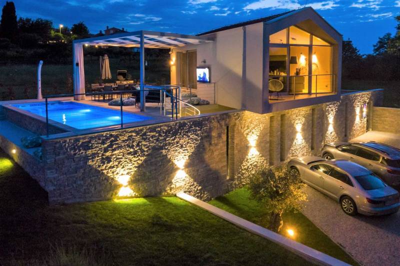 Vila Montagna Istriana s bazenom za najam u Motovunu, Istra,Vila s bazenom za odmor s djecom