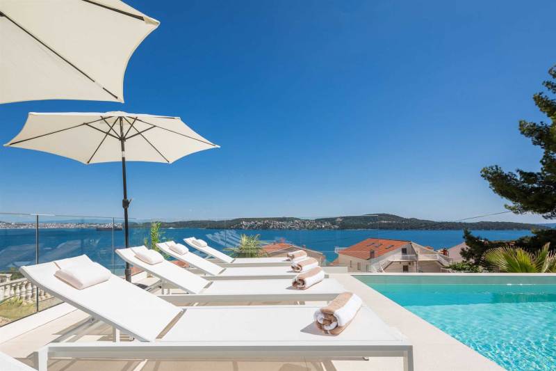 Villa Adria View mit beheiztem Pool I Trogir