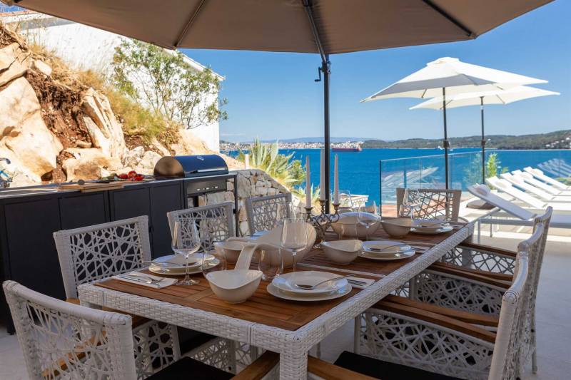 Villa Adria View mit beheiztem Pool I Trogir