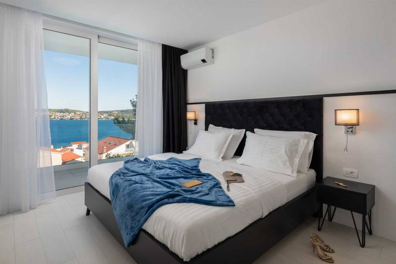 Villa Adria View mit beheiztem Pool I Trogir