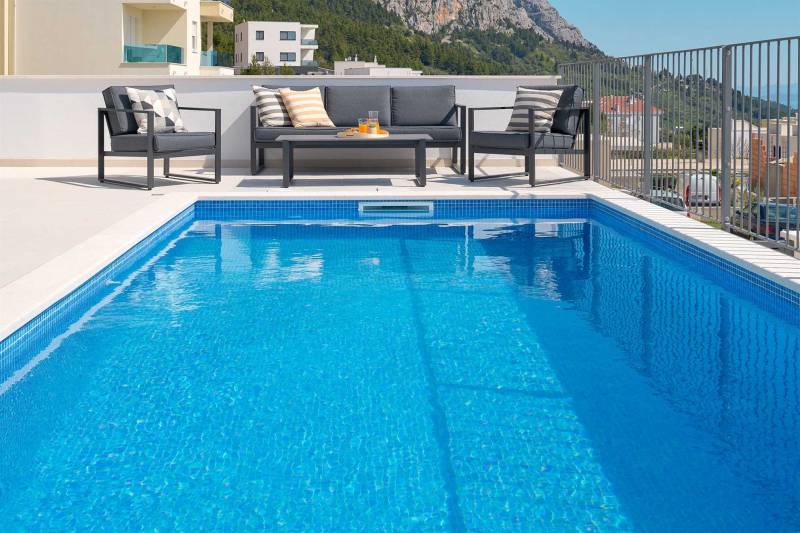 Villa Maxima with Heated Pool Makarska